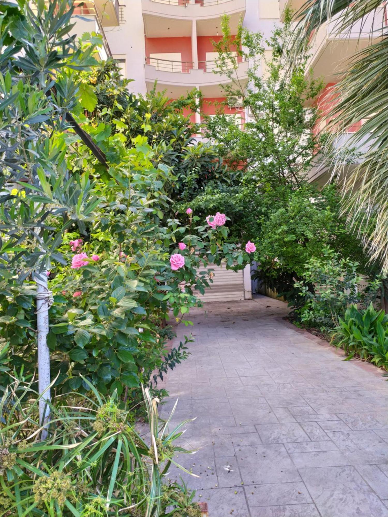 Valbona Apartments Vlore Exterior photo